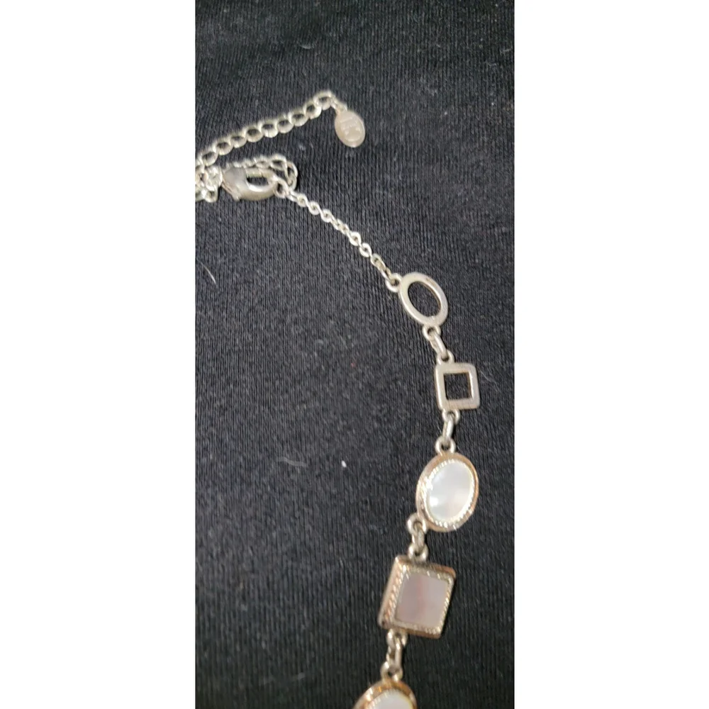 Crazy Horse Liz Claiborne Mother of Pearl Bracelet Silve Tone Station Link Oval